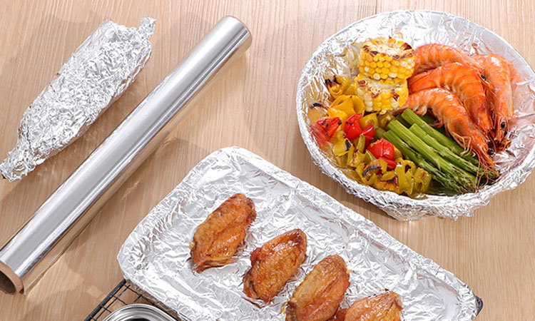 Ang sambahayan aluminyo foil roll 1