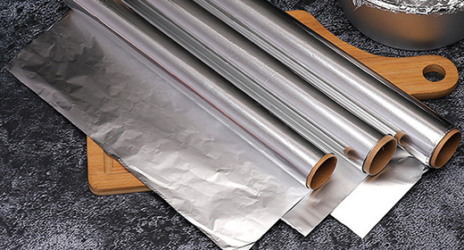 aluminum foil rolls with plastic holder